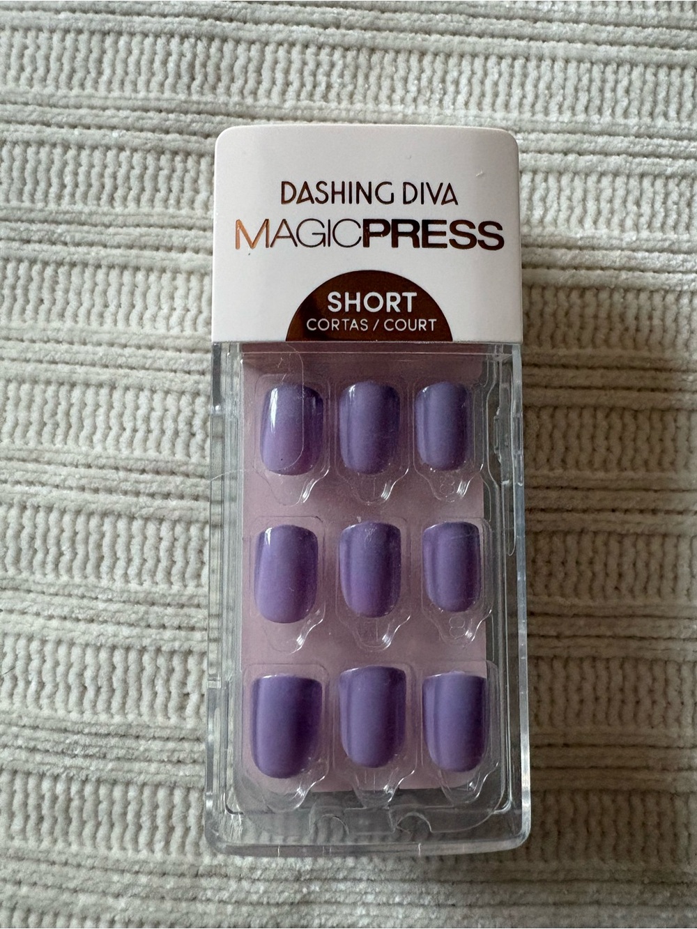 Dashing Diva MagicPress Short Press-On Nails in Lavender Purple
